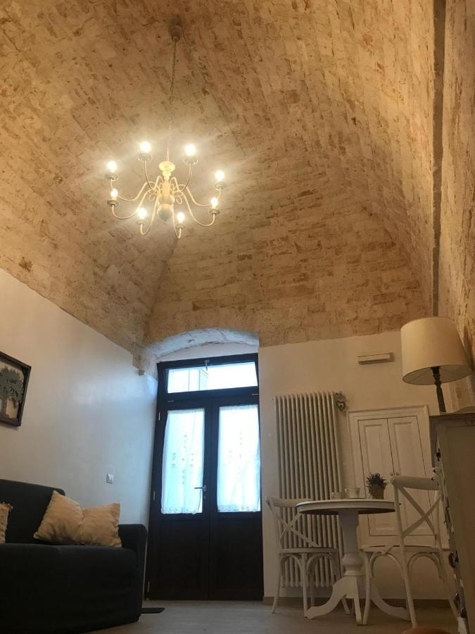 Bed and Breakfast Nido Di Pietra-Dimora In Centro Альберобелло Экстерьер фото