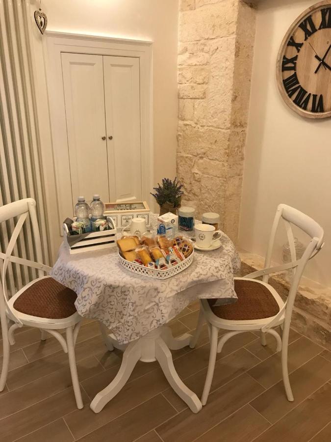 Bed and Breakfast Nido Di Pietra-Dimora In Centro Альберобелло Экстерьер фото