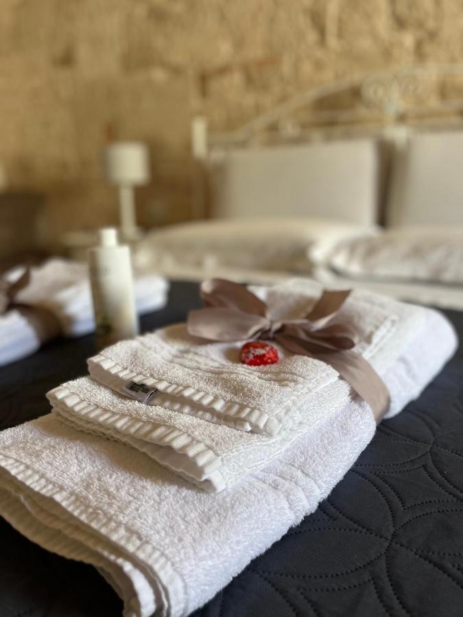 Bed and Breakfast Nido Di Pietra-Dimora In Centro Альберобелло Экстерьер фото