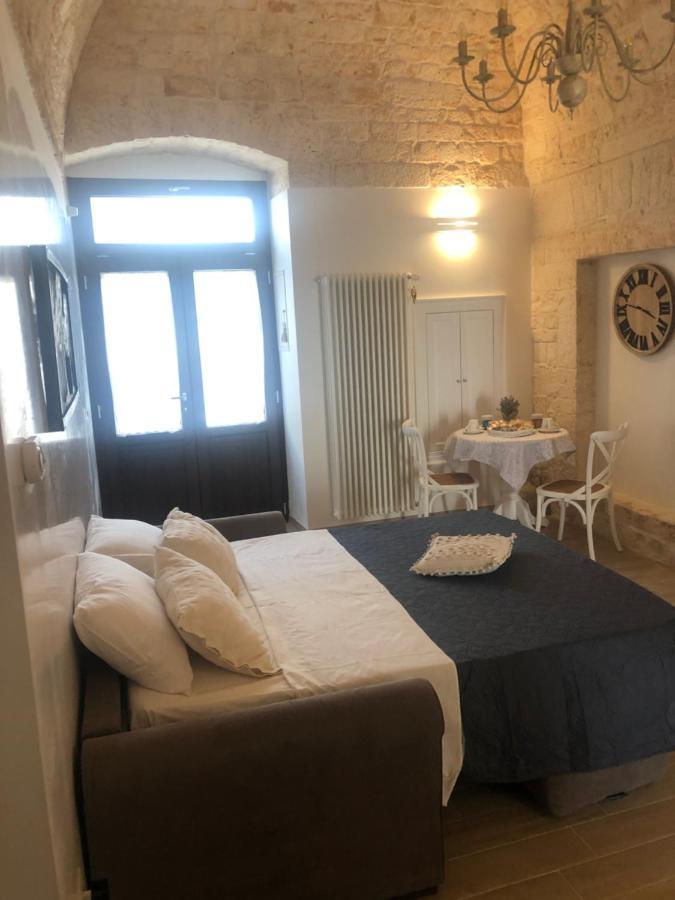 Bed and Breakfast Nido Di Pietra-Dimora In Centro Альберобелло Экстерьер фото