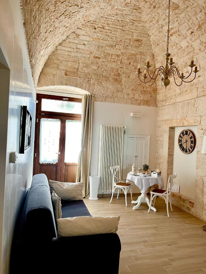 Bed and Breakfast Nido Di Pietra-Dimora In Centro Альберобелло Экстерьер фото